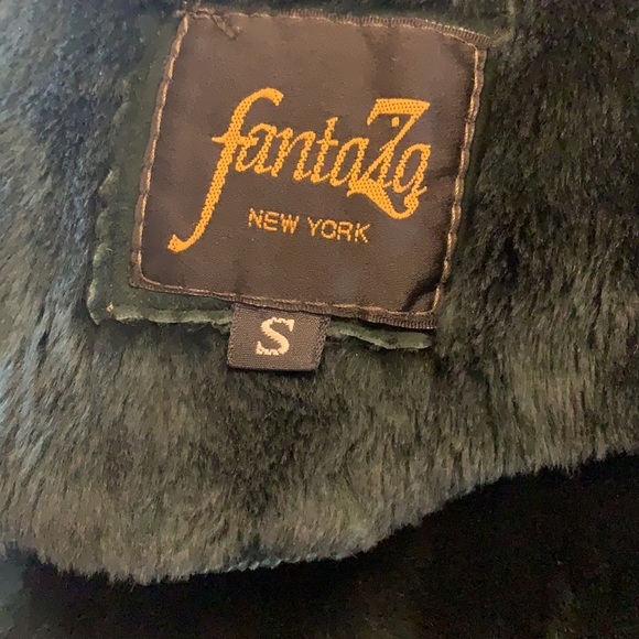 - Green Sheep Skin coat - - Picture 8 of 12